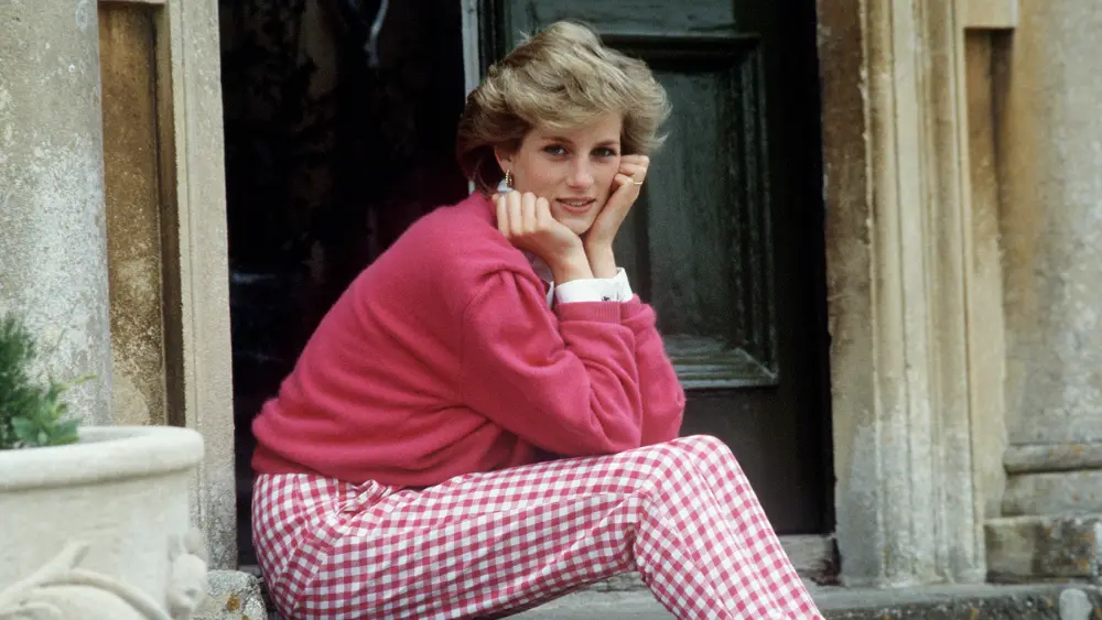 Image for Diana’s Brother Charles Spencer Announces New Book Swan Song Ahead of Anniversary Tribute