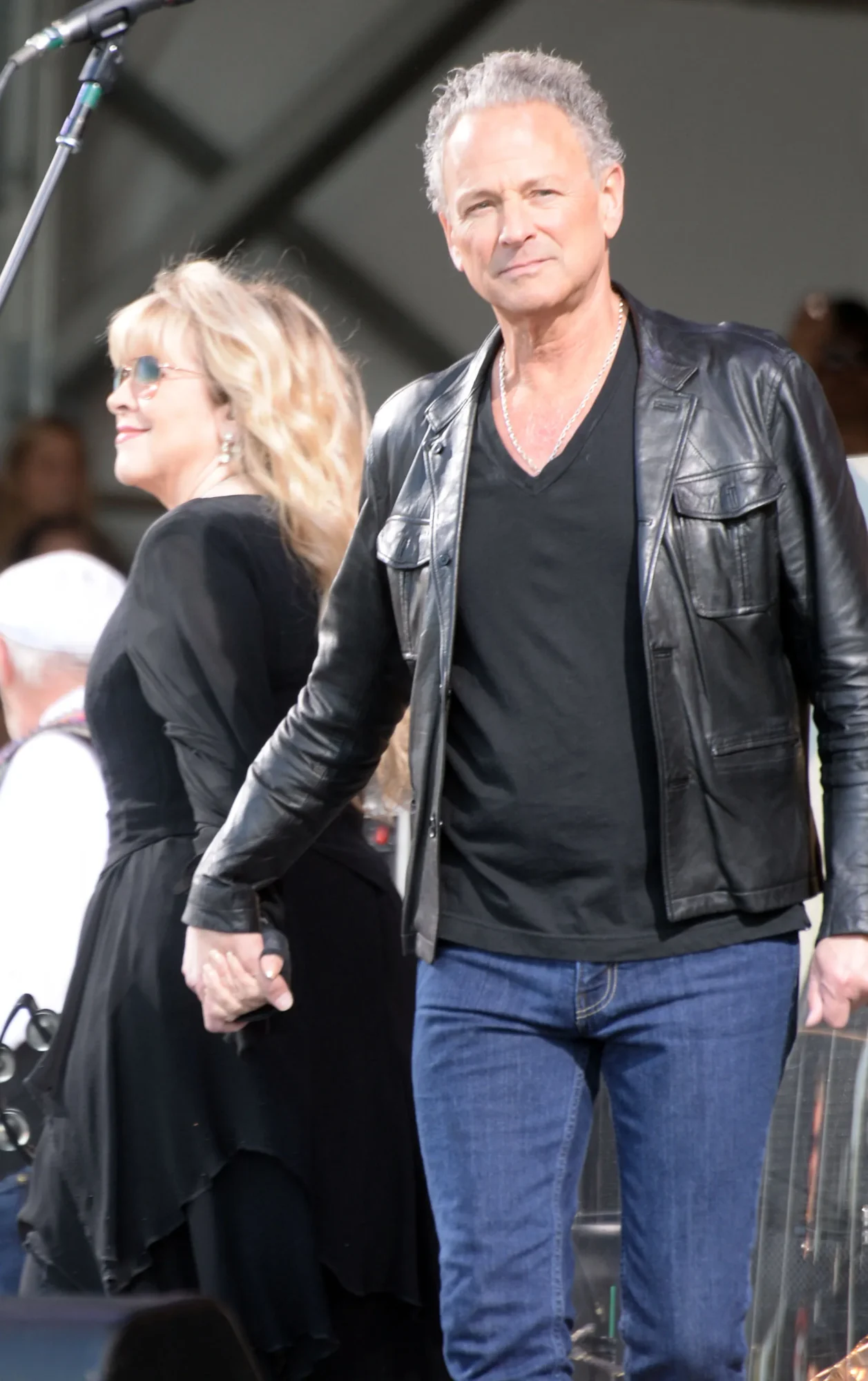 Image for Lindsey Buckingham Says His Feud with Stevie Nicks Is Over: ‘We’re Talking All the Time’