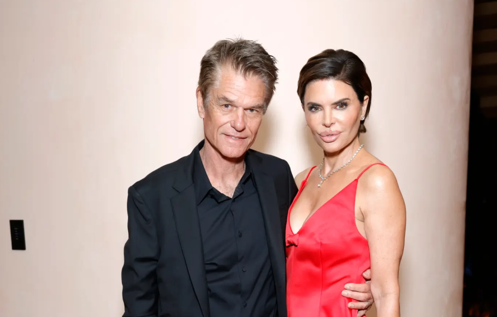 Lisa Rinna insists: ‘My husband isn’t gay!’