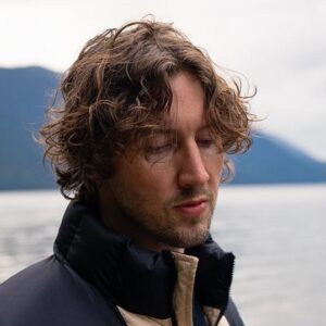 Dean Lewis